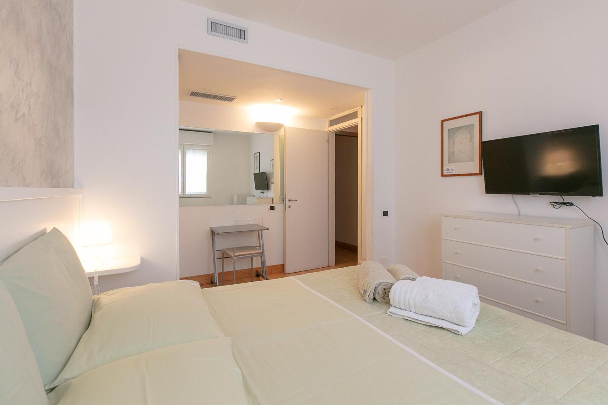 クアルトゥ・サンテーレナ Giardini E Mare Bed & Breakfast エクステリア 写真
