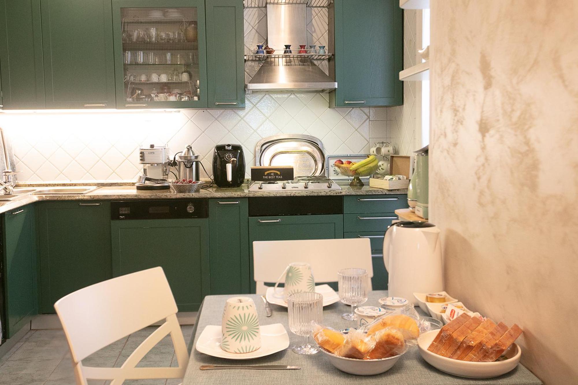 クアルトゥ・サンテーレナ Giardini E Mare Bed & Breakfast エクステリア 写真