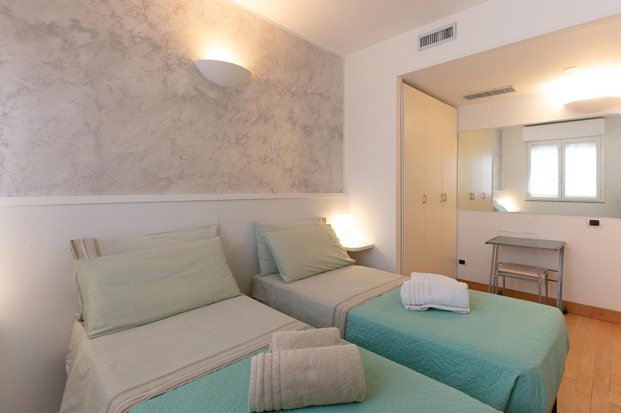 クアルトゥ・サンテーレナ Giardini E Mare Bed & Breakfast エクステリア 写真