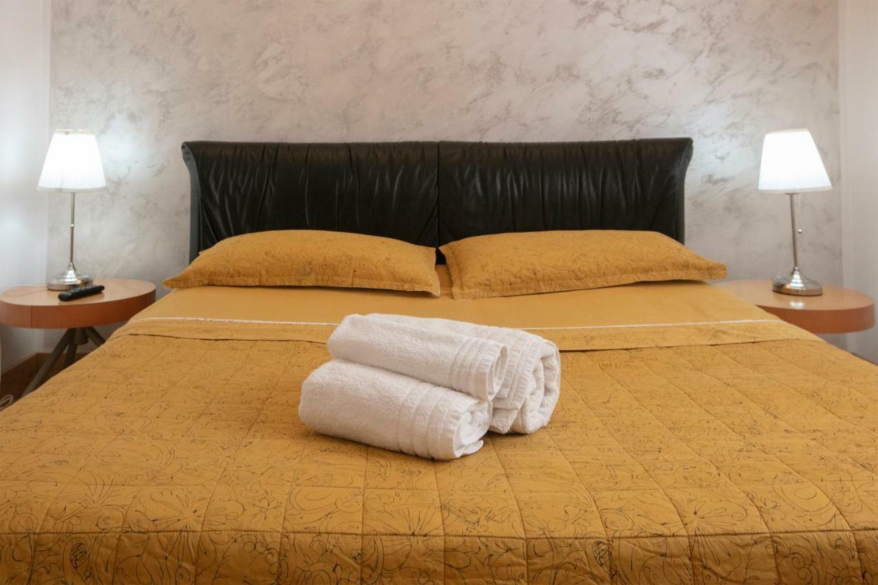 クアルトゥ・サンテーレナ Giardini E Mare Bed & Breakfast エクステリア 写真